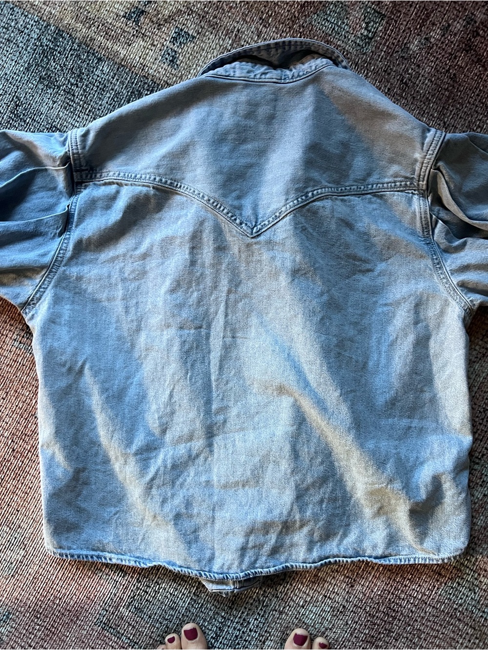 Levi’s Denim Shirt. Cropped and puff sleeve.